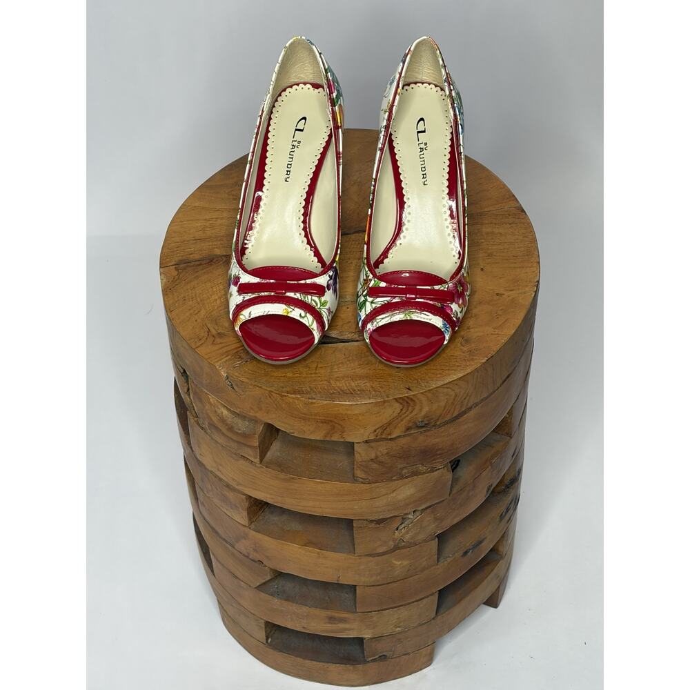 Chinese Laundry Floral Peep Toe Heels Red Patent Bow Pumps Size 7.5 with box